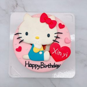 Hello Kitty造型蛋糕手工捏製，無嘴貓生日蛋糕手作分享